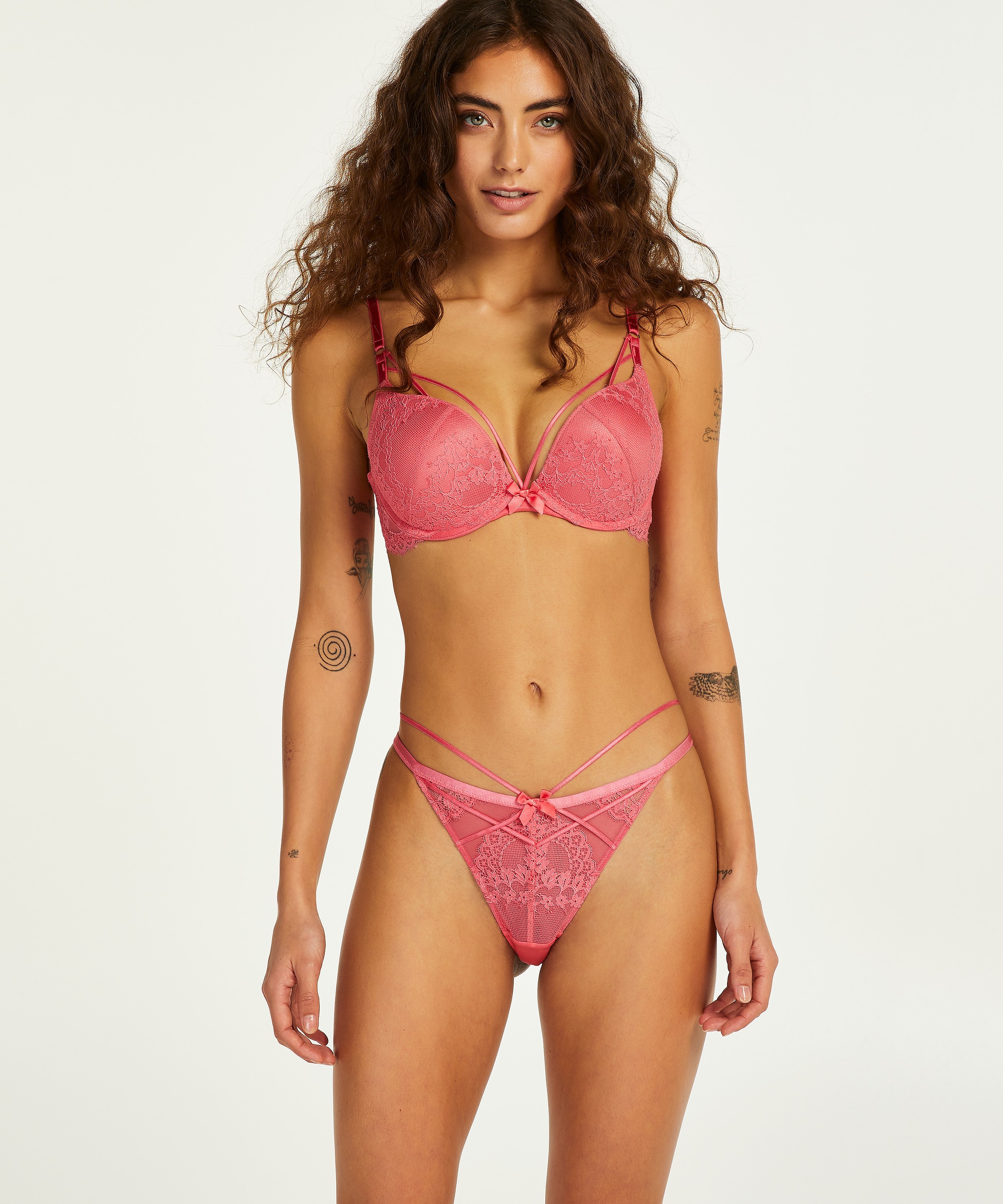 https://hunkemoller.by/media/img/hkm/191069_3.jpg