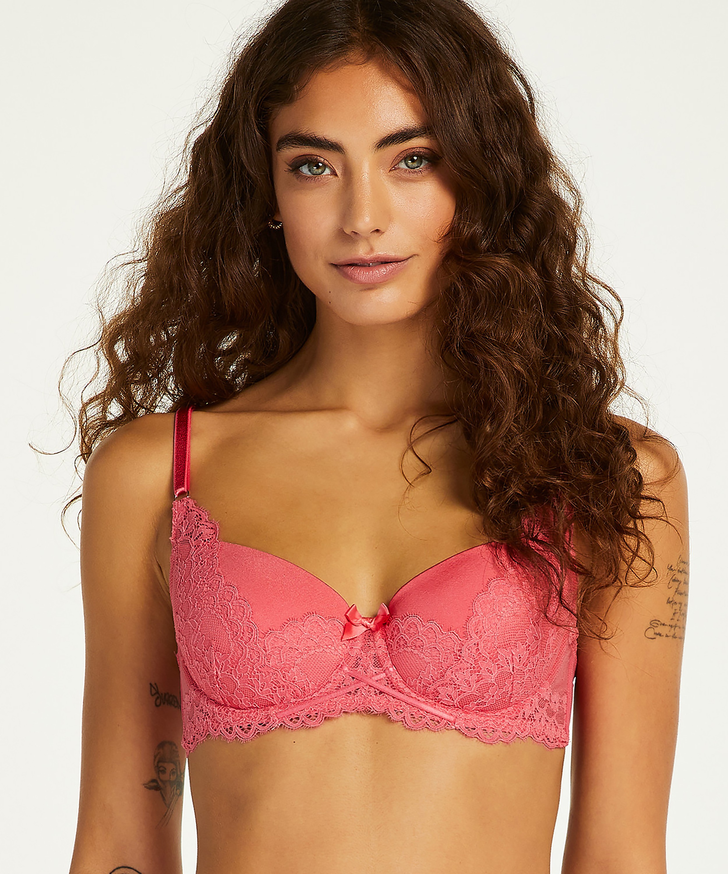 https://hunkemoller.by/media/img/hkm/191073_1.jpg